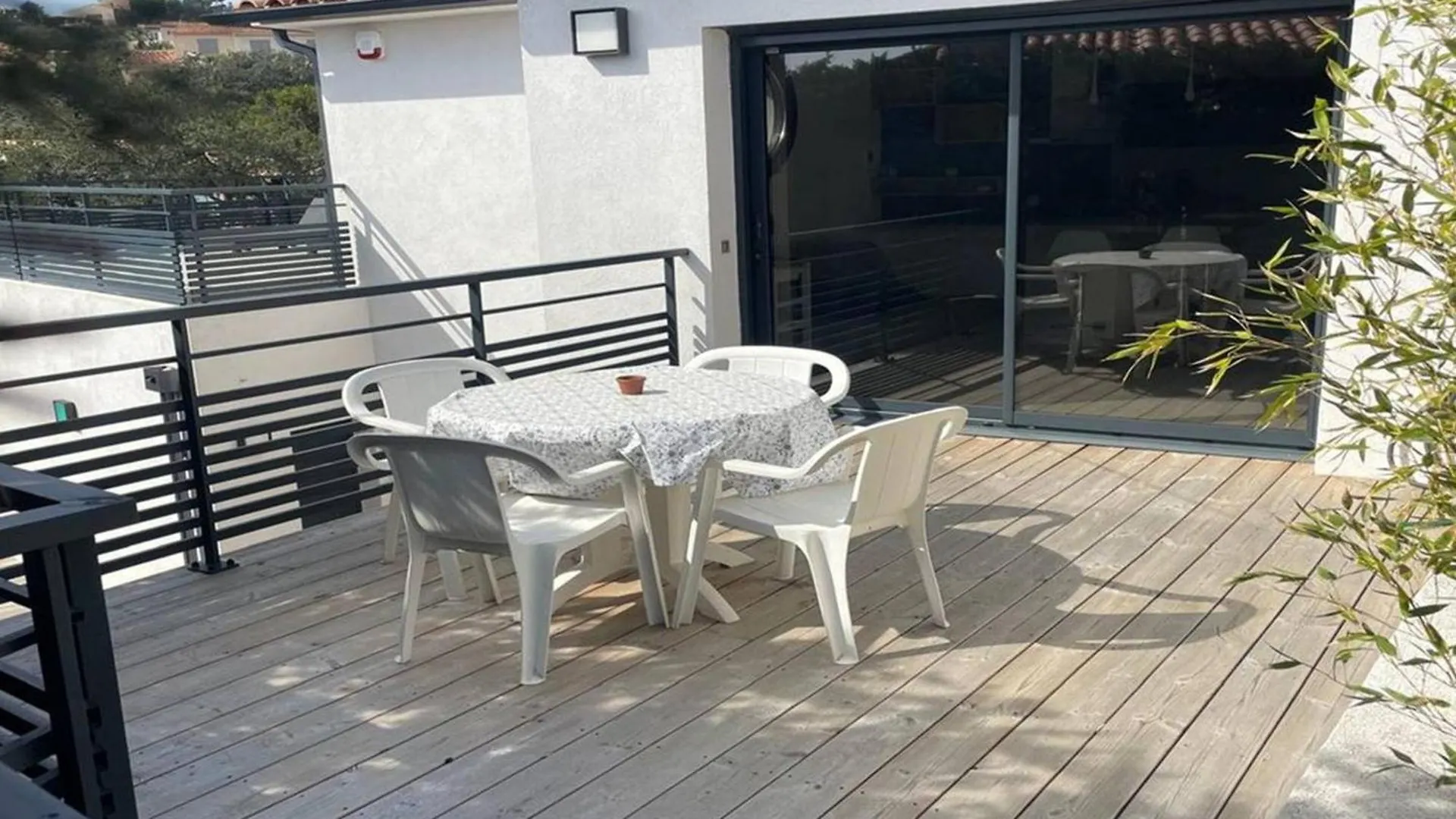 Villa Contemporaine Avec Piscine Et Climatisation A St Aygulf - Fr-1-768-113 Frejus
